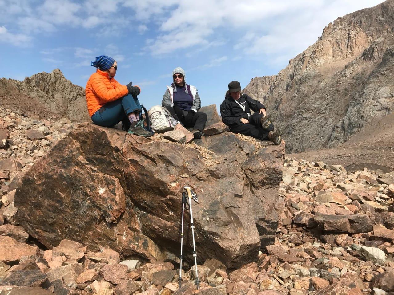 Bogdanovich Glacier Trekking Tour